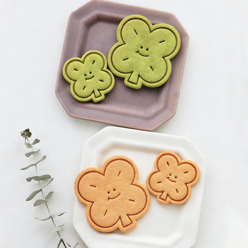 Lucky Four-Leaf Clover Cookie  - Kitchen Baking Supplies avis et prix